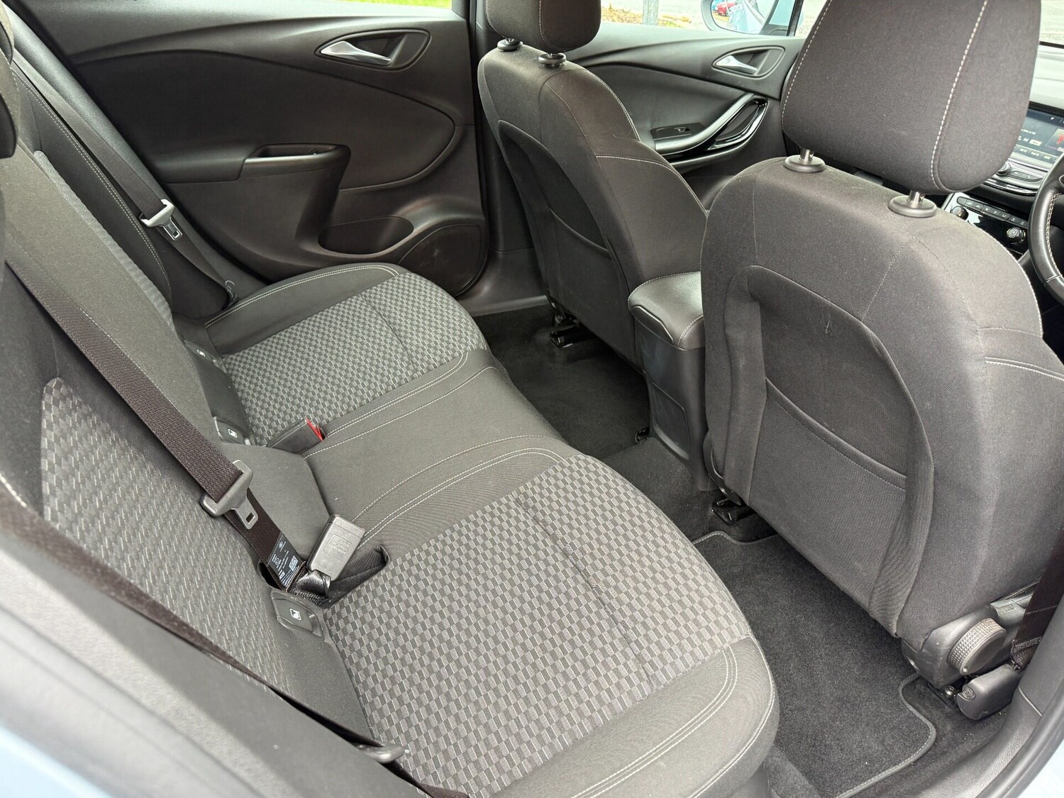 Used Vauxhall Astra 2018 for sale - 77555953: Photo 20