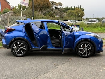 Used Toyota C-HR 2020 for sale - 79841506: Photo