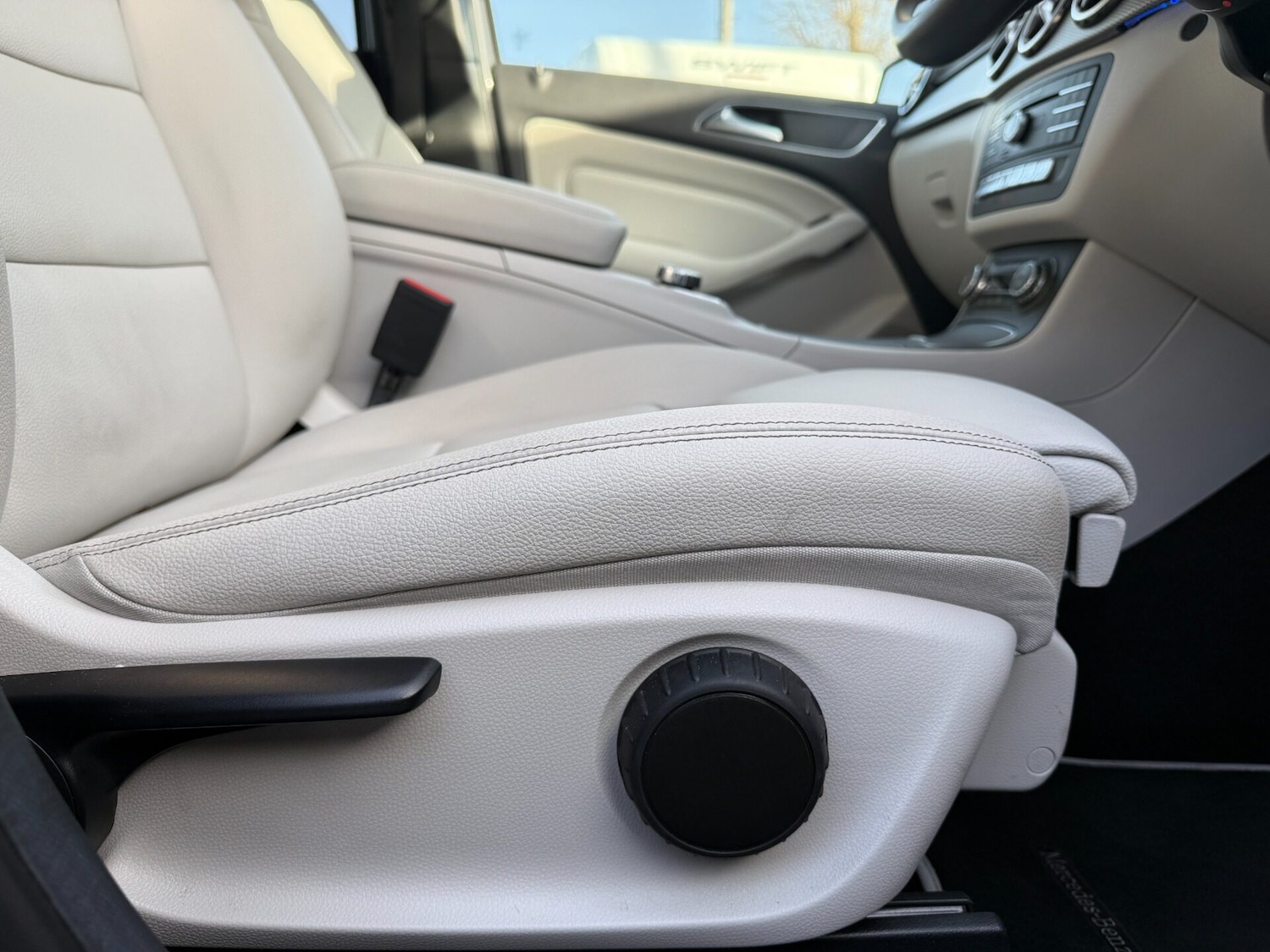 Used Mercedes-Benz B Class 2016 for sale - 77579675: Photo 15