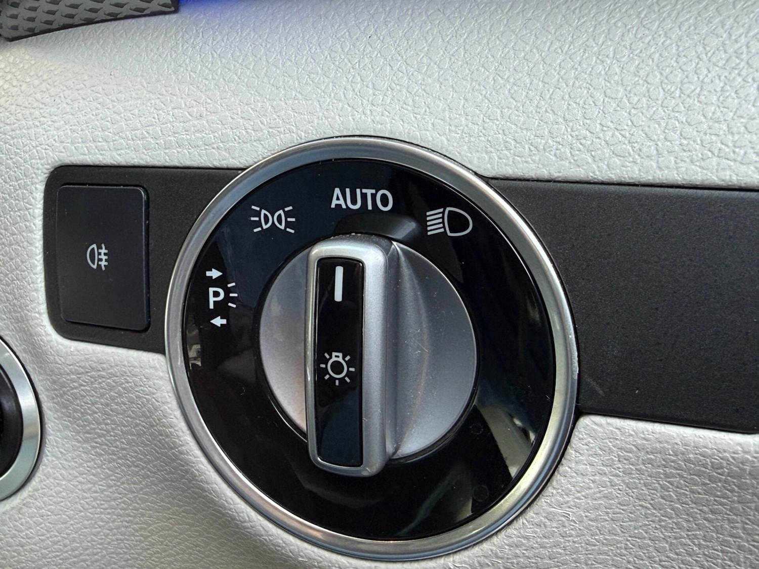 Used Mercedes-Benz B Class 2016 for sale - 77579675: Photo 18