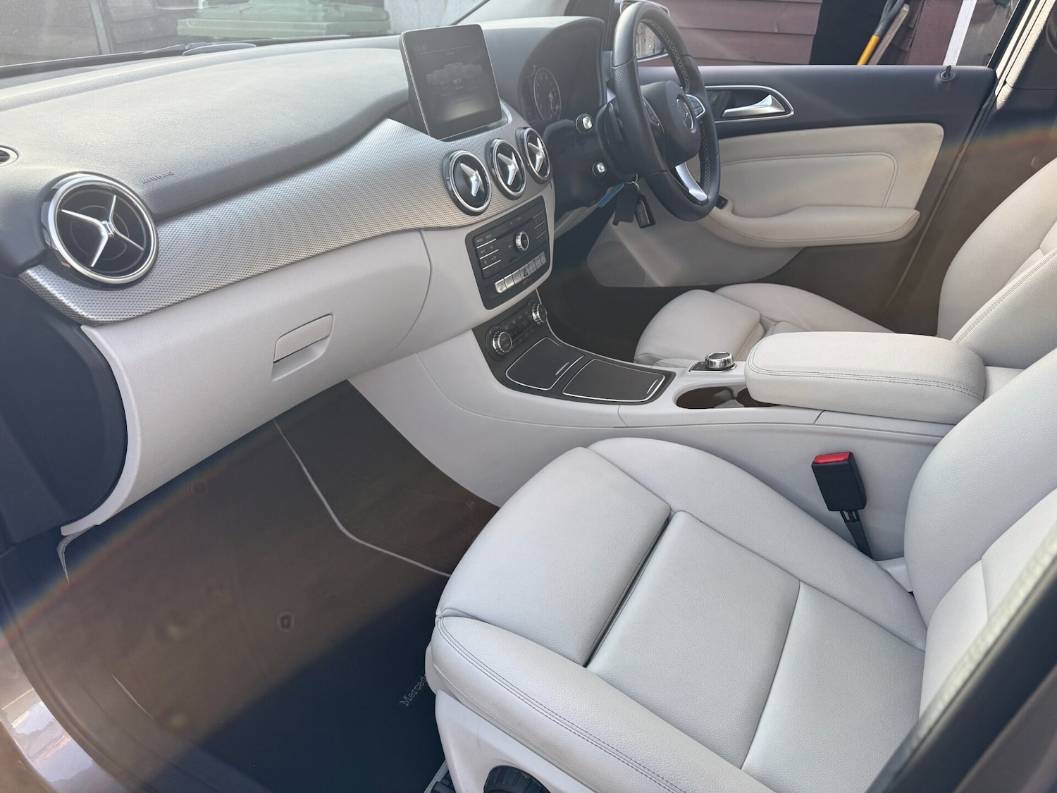 Used Mercedes-Benz B Class 2016 for sale - 77579675: Photo 31