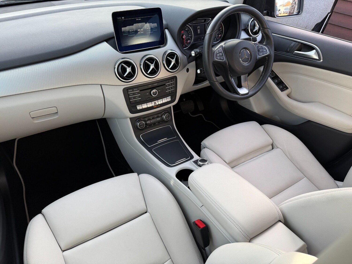 Used Mercedes-Benz B Class 2016 for sale - 77579675: Photo 37