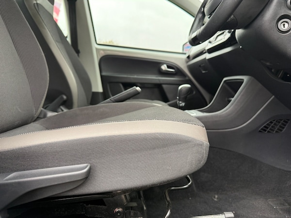 Used Volkswagen up! 2014 for sale - 76148704: Photo 27