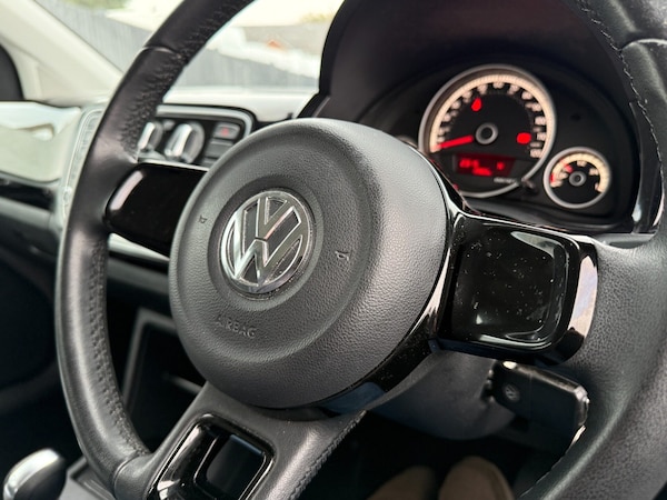 Used Volkswagen up! 2014 for sale - 76148704: Photo 31