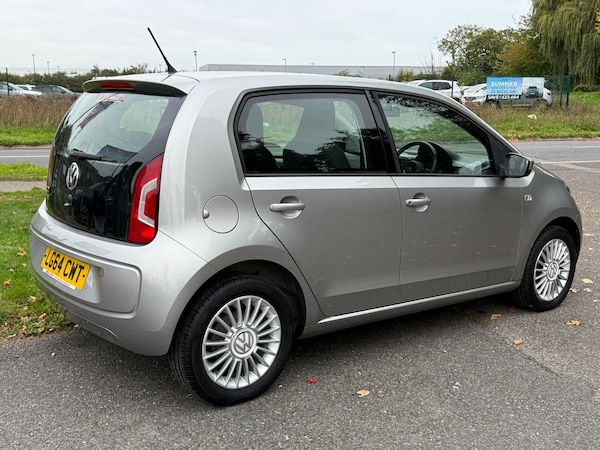 Used Volkswagen up! 2014 for sale - 76148704: Photo 4
