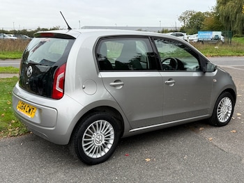 Used Volkswagen up! 2014 for sale - 76148704: Photo 4