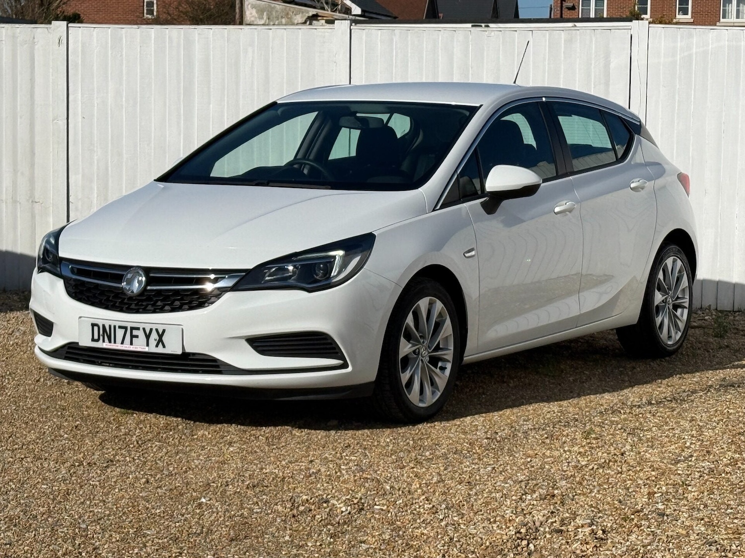 Used Vauxhall Astra 2017 for sale - 78054343: Photo 1