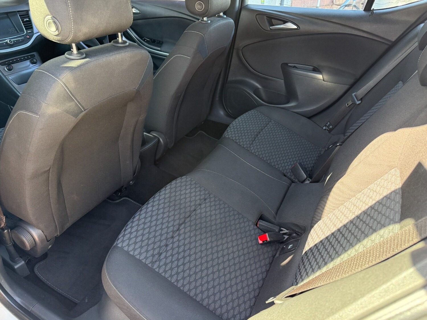 Used Vauxhall Astra 2017 for sale - 78054343: Photo 27