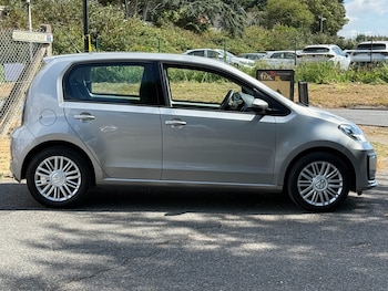 Used Volkswagen up! 2018 for sale - 79432590: Photo