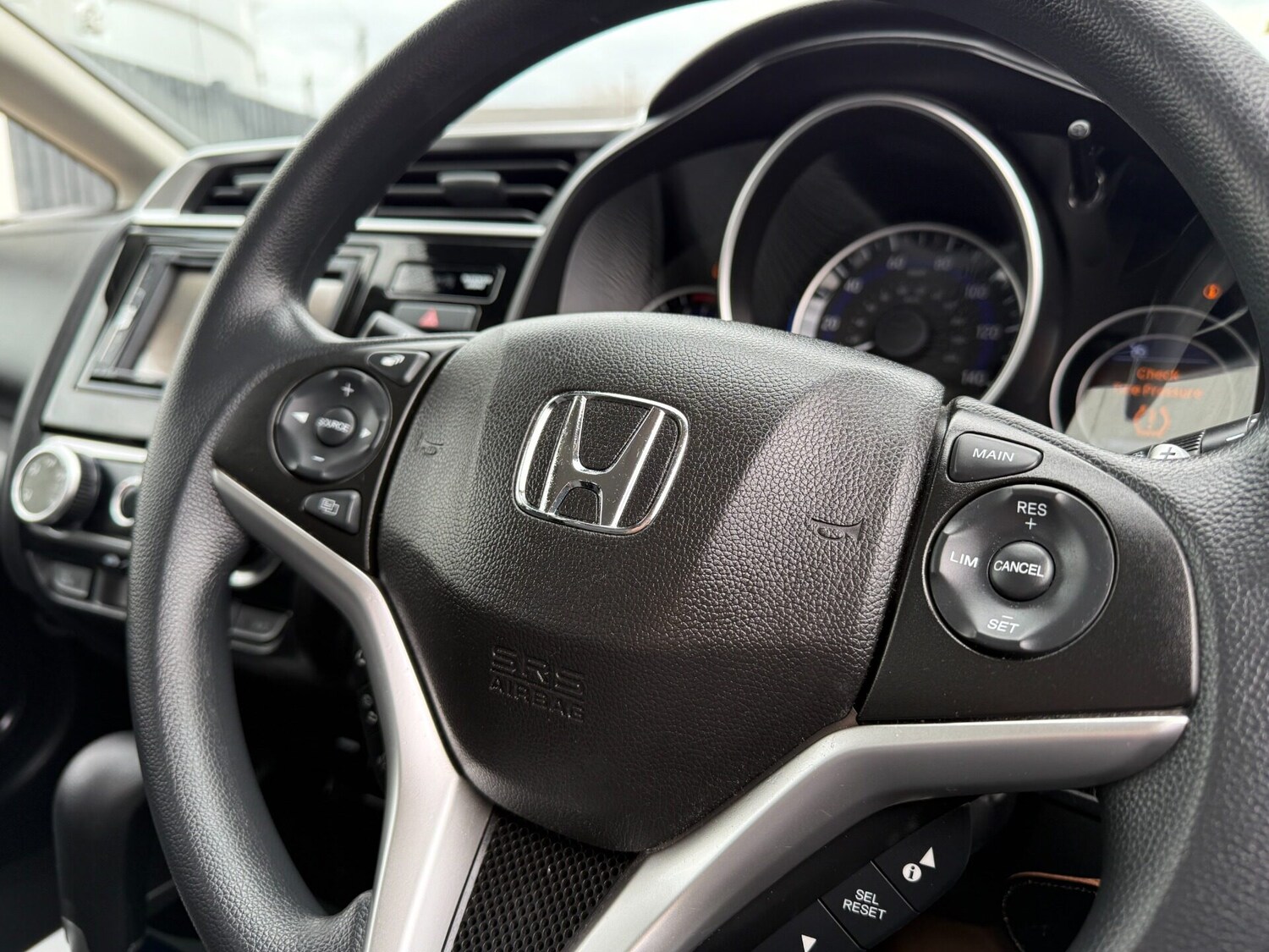 Used Honda Jazz 2019 for sale - 78097916: Photo 24