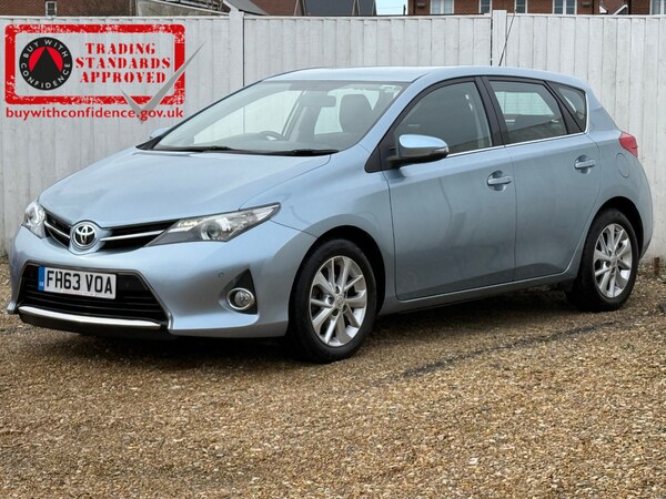 Used Toyota Auris 2014 for sale - 74816958: Photo 3