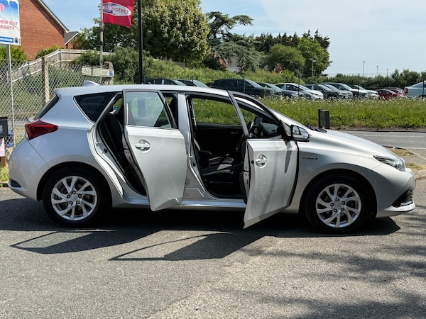 Used Toyota Auris 2017 for sale - 75422440: Photo 5
