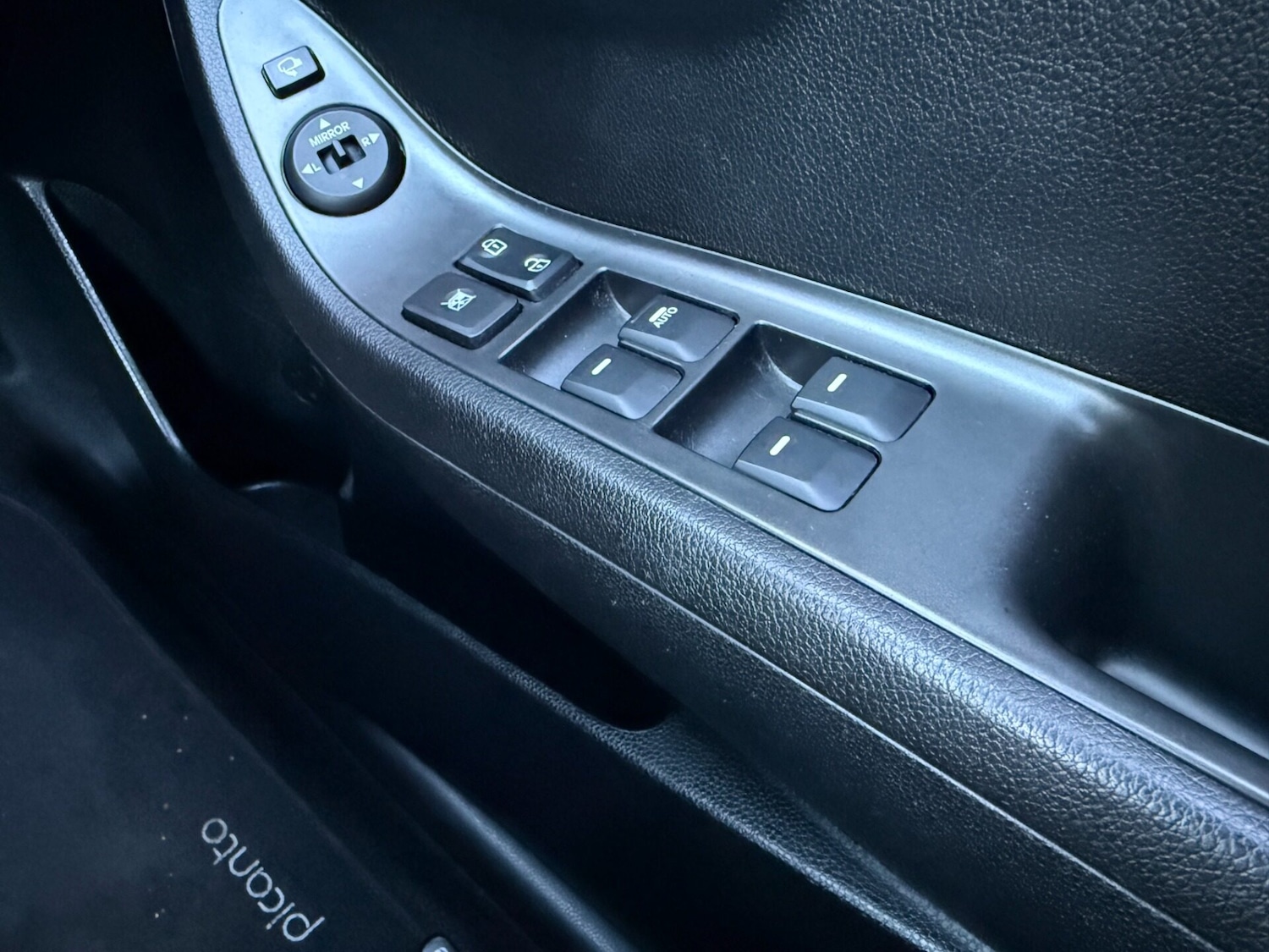 Used Kia Picanto 2014 for sale - 76893125: Photo 28