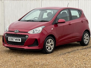 Used Hyundai i10 2017 for sale - 76969869: Photo