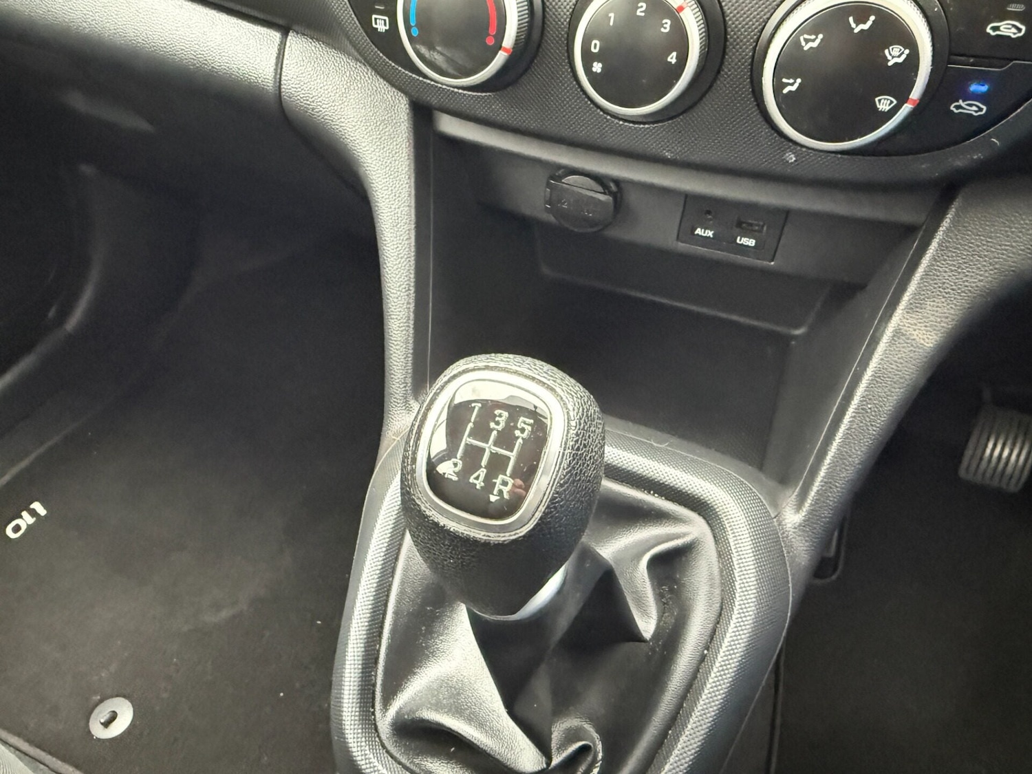 Used Hyundai i10 2017 for sale - 76969869: Photo 23