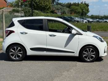Used Hyundai i10 2018 for sale - 74825844: Photo