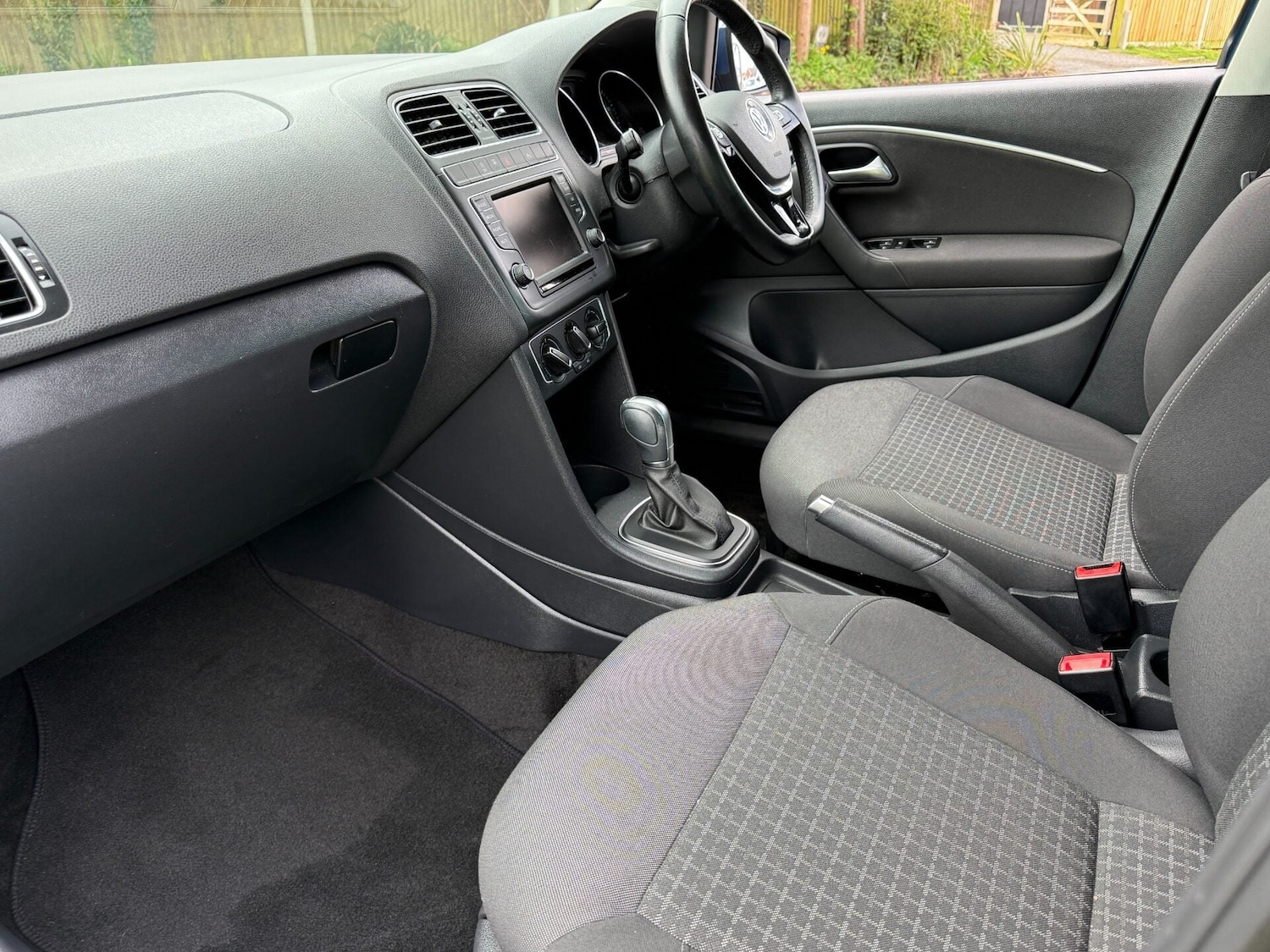 Used Volkswagen Polo 2016 for sale - 78080048: Photo 14