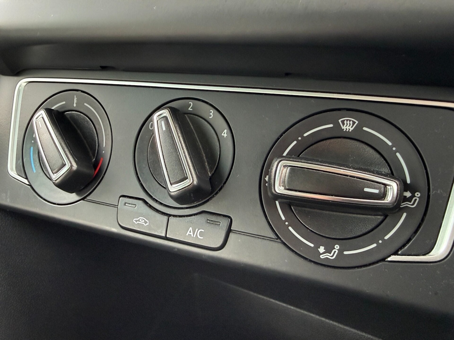 Used Volkswagen Polo 2016 for sale - 78080048: Photo 19