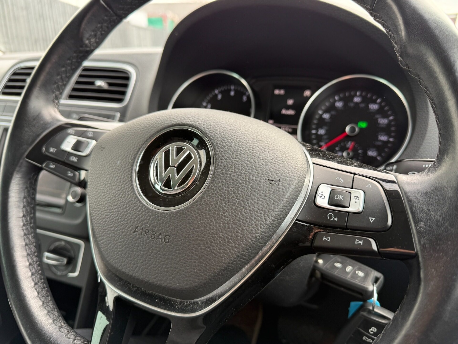 Used Volkswagen Polo 2016 for sale - 78080048: Photo 23