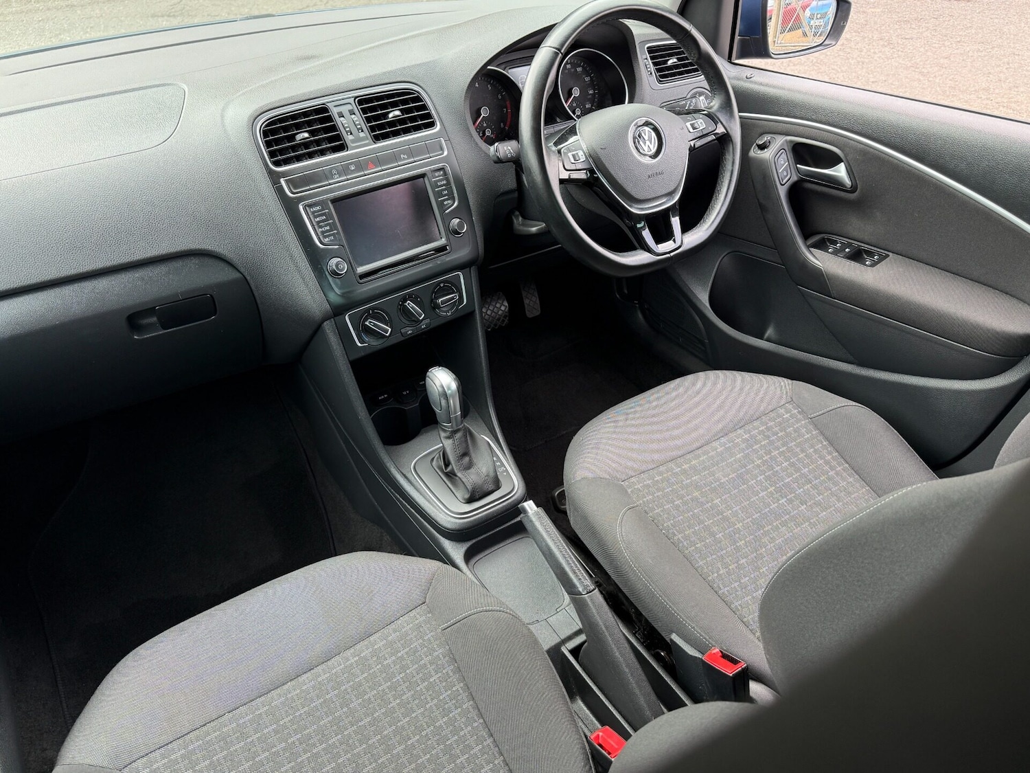 Used Volkswagen Polo 2016 for sale - 78080048: Photo 25