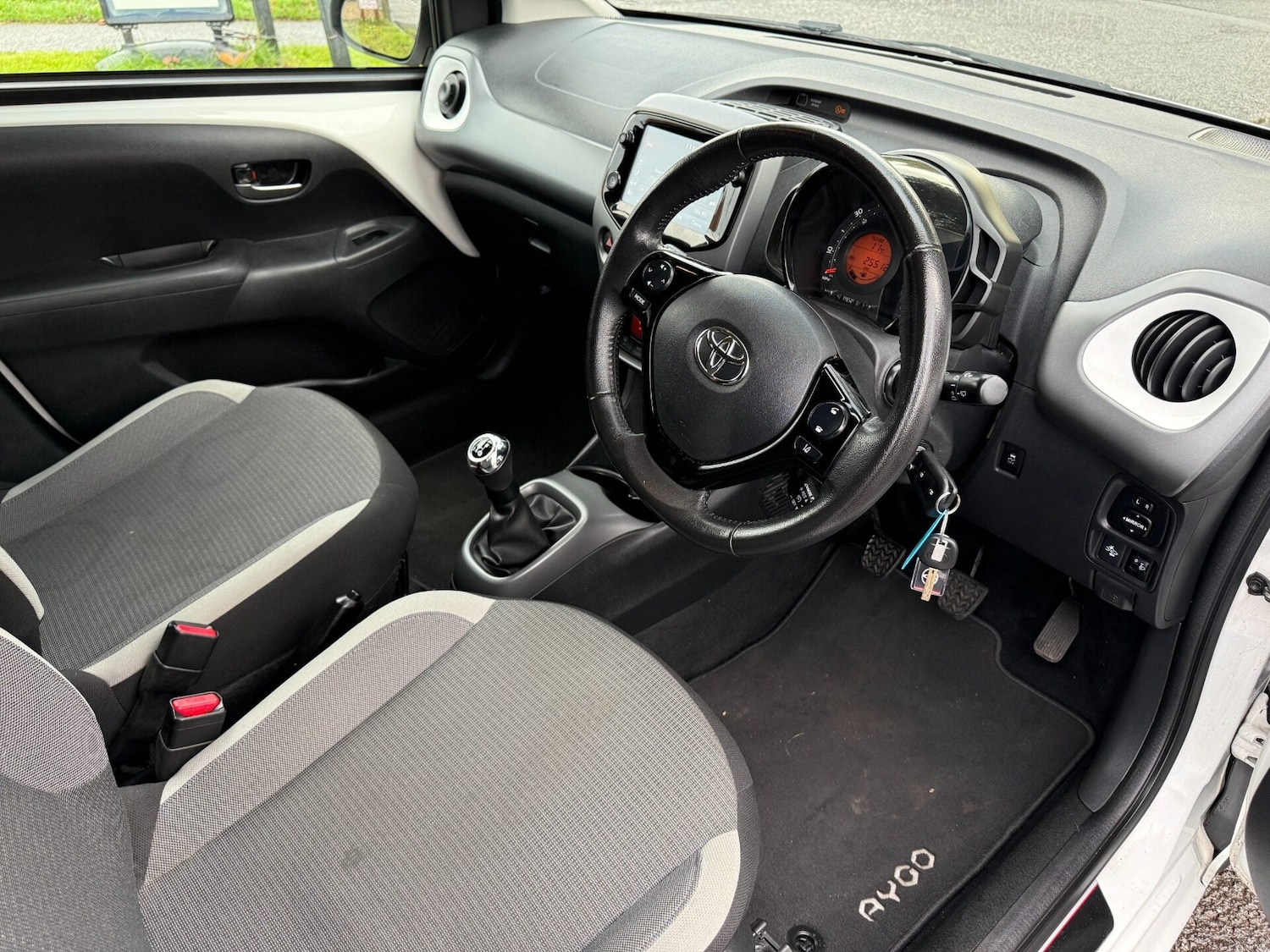 Used Toyota AYGO 2021 for sale - 76736544: Photo 12