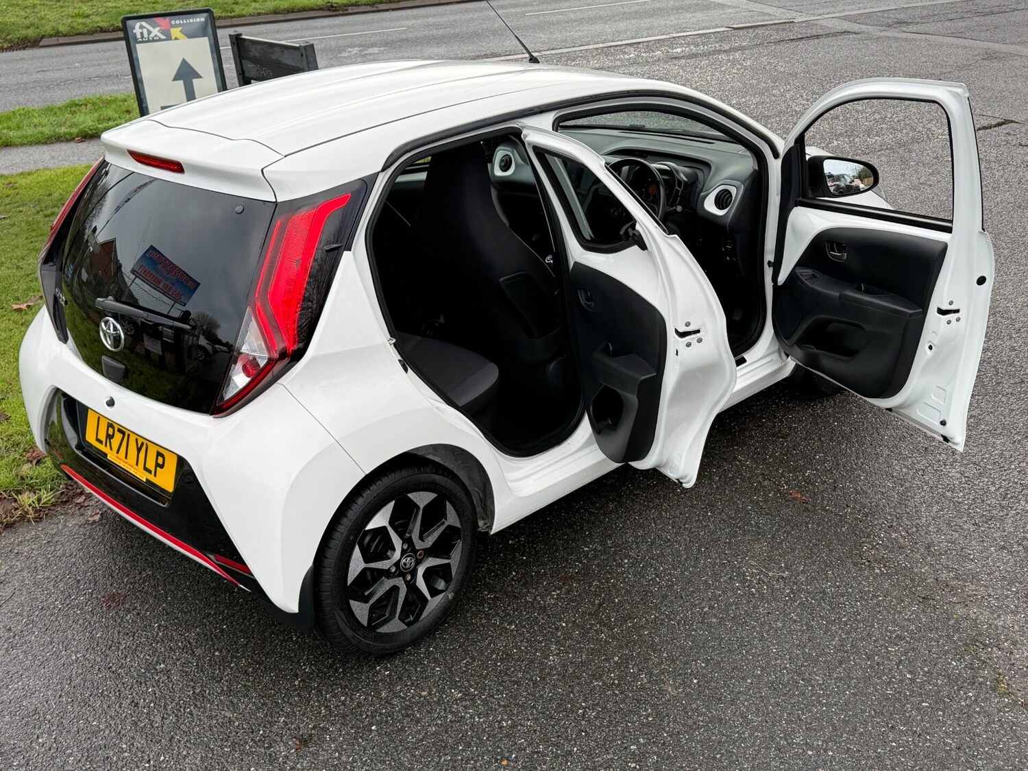 Used Toyota AYGO 2021 for sale - 76736544: Photo 29