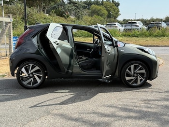 Used Toyota Aygo X 2023 for sale - 79393307: Photo