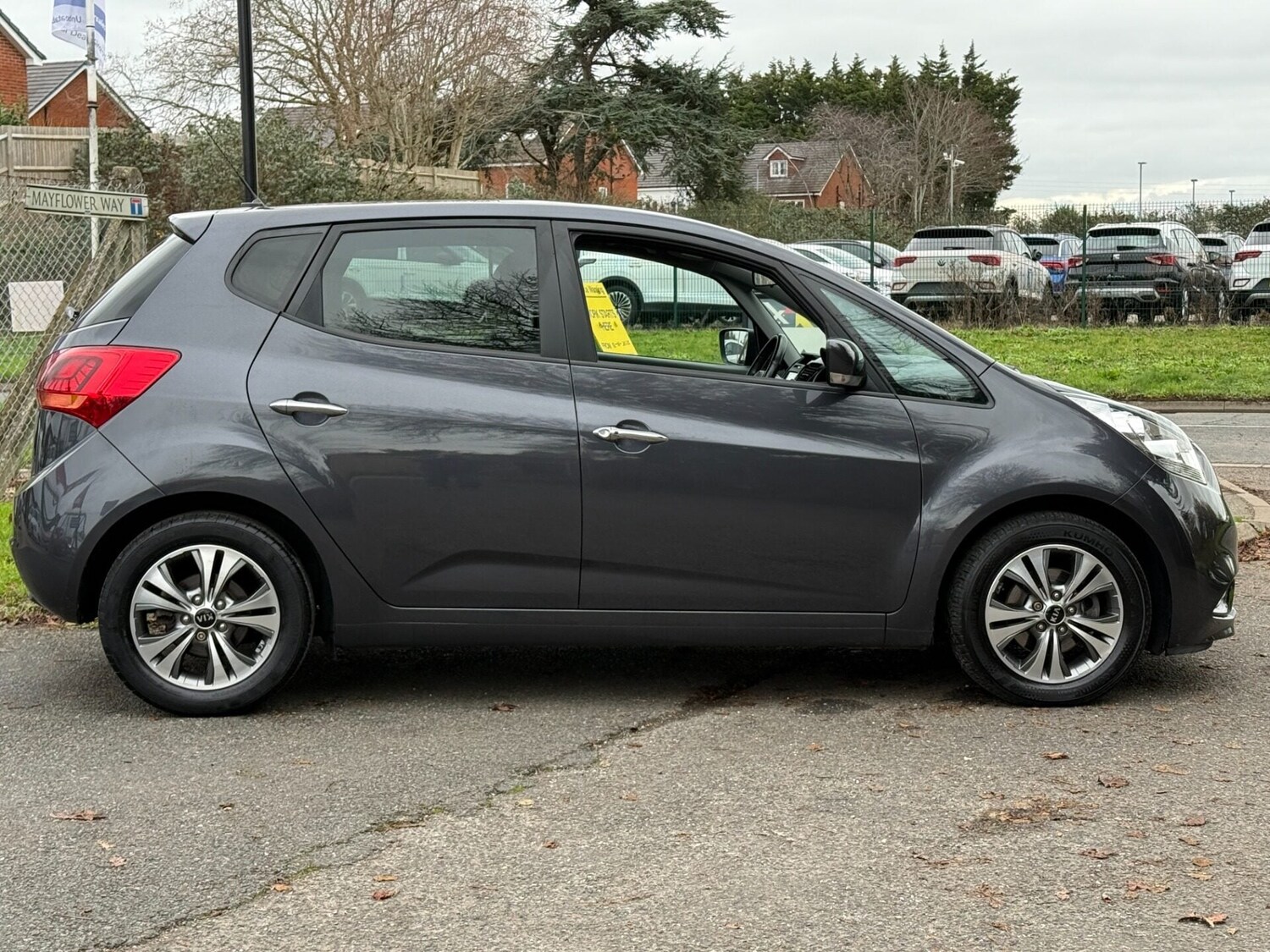 Used Kia Venga 2016 for sale - 76972520: Photo 2