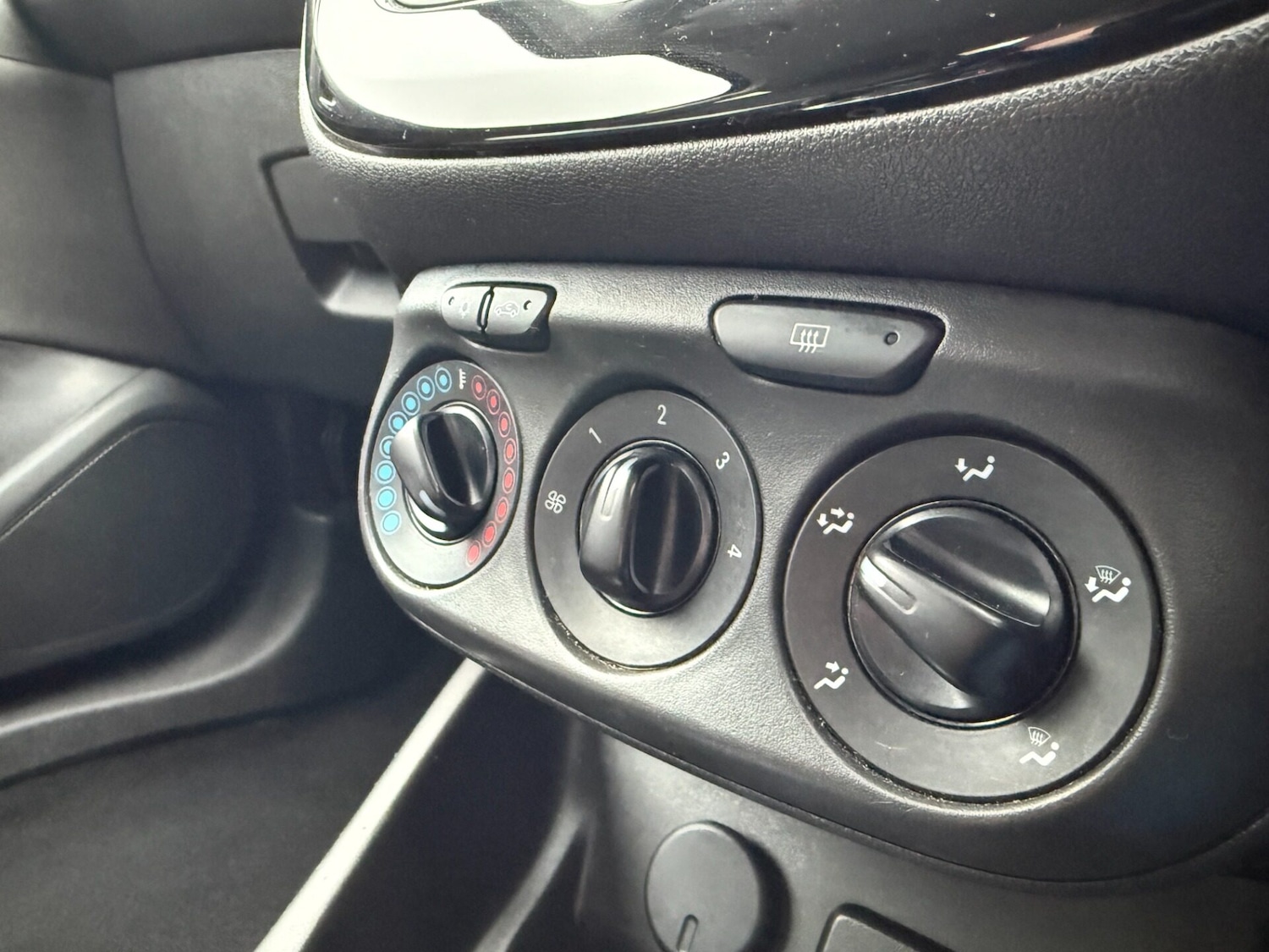 Used Vauxhall Corsa 2018 for sale - 77337763: Photo 32