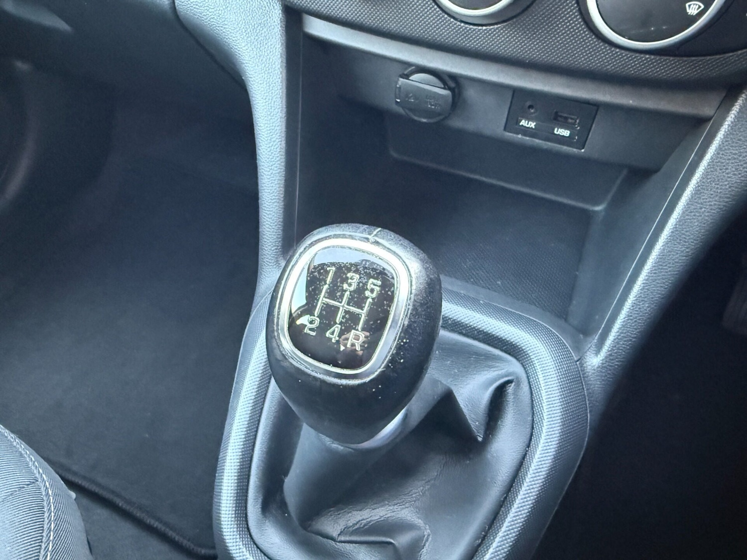 Used Hyundai i10 2018 for sale - 77069880: Photo 25