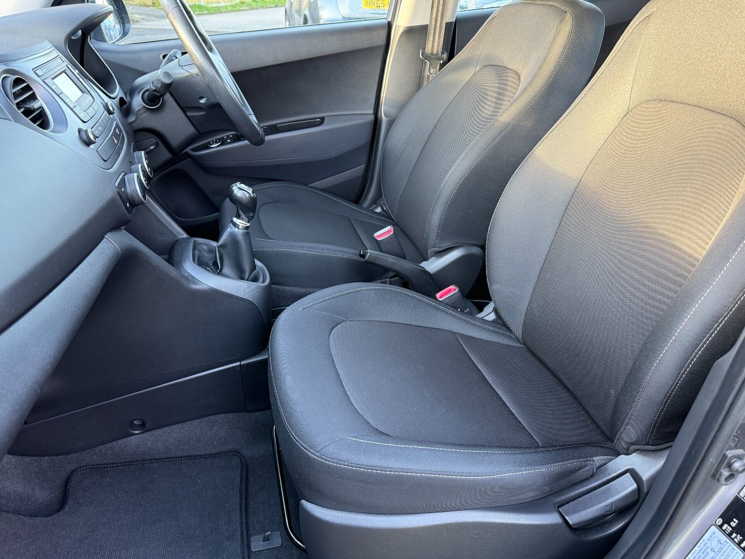 Used Hyundai i10 2018 for sale - 77069880: Photo 36