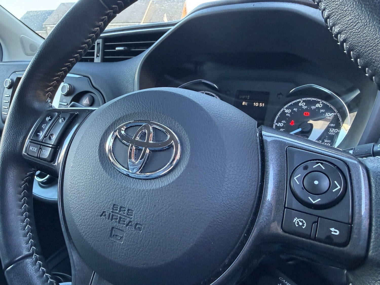 Used Toyota Yaris 2020 for sale - 76692941: Photo 19