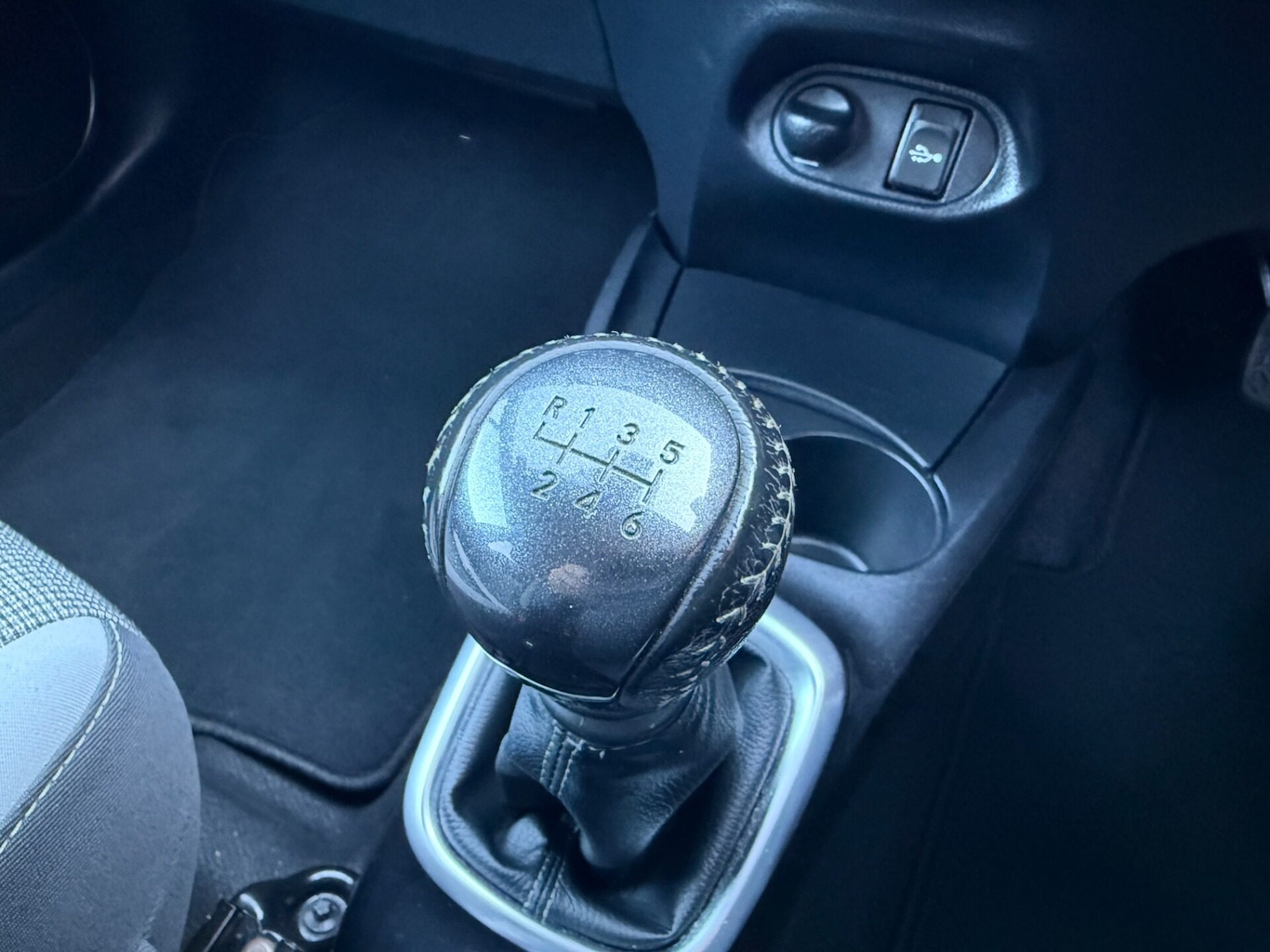 Used Toyota Yaris 2020 for sale - 76692941: Photo 29