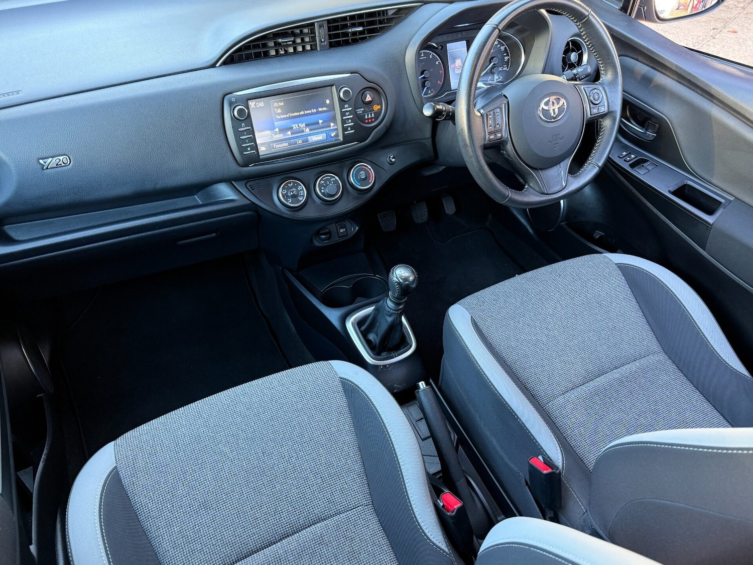 Used Toyota Yaris 2020 for sale - 76692941: Photo 31