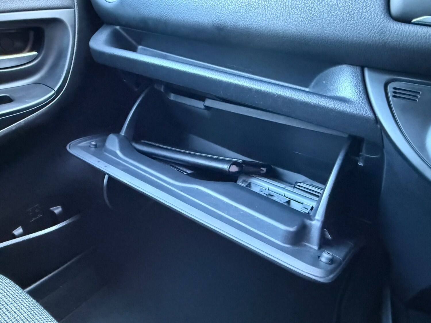 Used Toyota Yaris 2020 for sale - 76692941: Photo 40