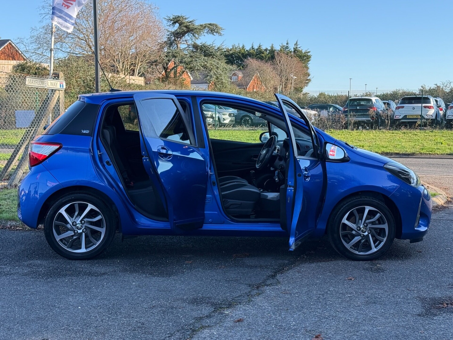 Used Toyota Yaris 2020 for sale - 76692941: Photo 5