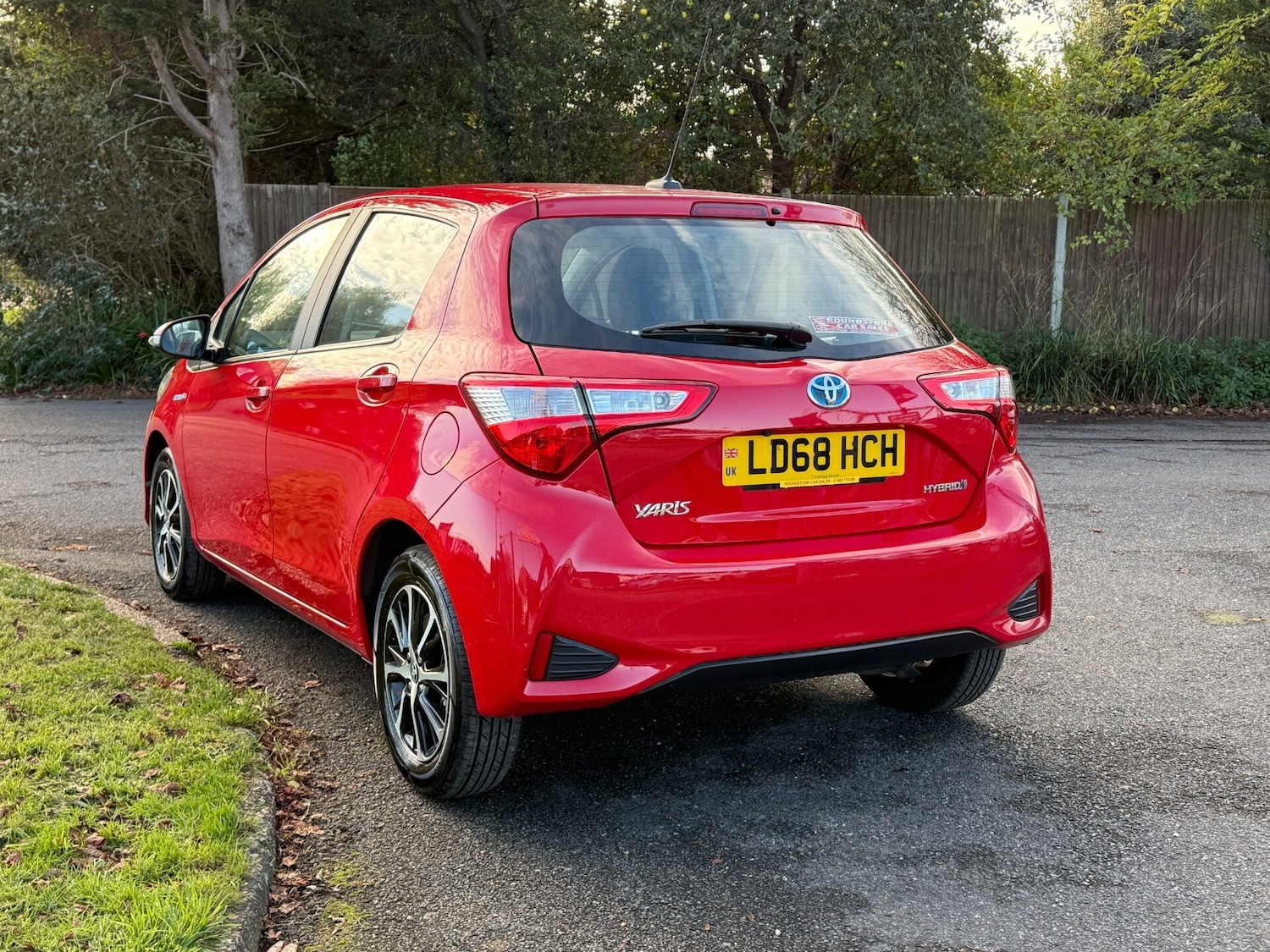 Used Toyota Yaris 2018 for sale - 76692942: Photo 18
