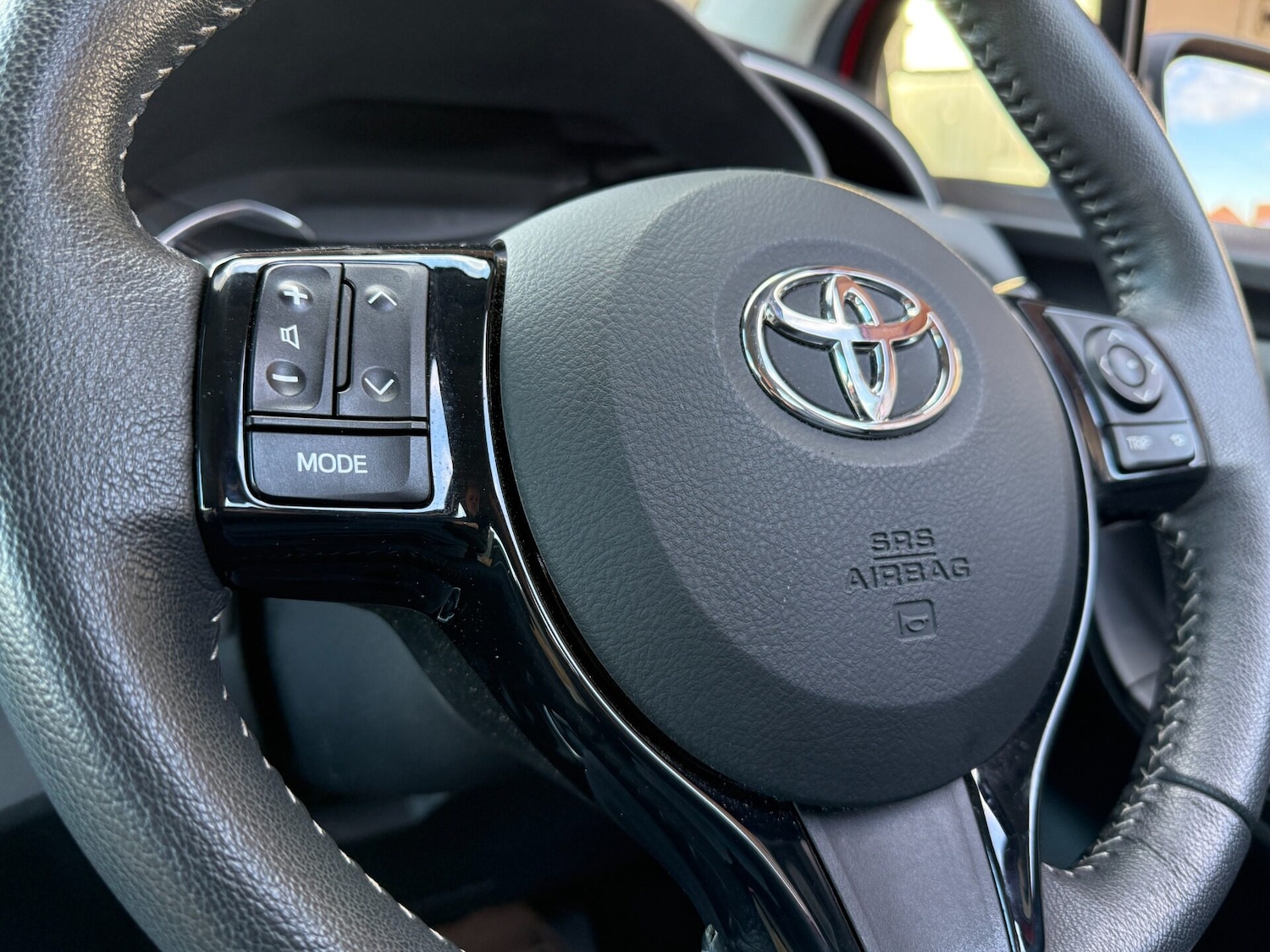 Used Toyota Yaris 2018 for sale - 76692942: Photo 34
