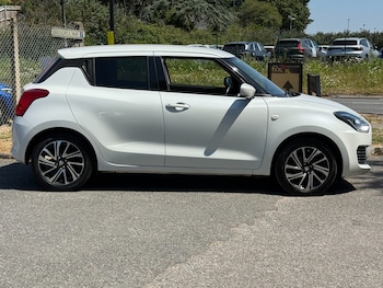 Used Suzuki Swift 2021 for sale - 79173663: Photo