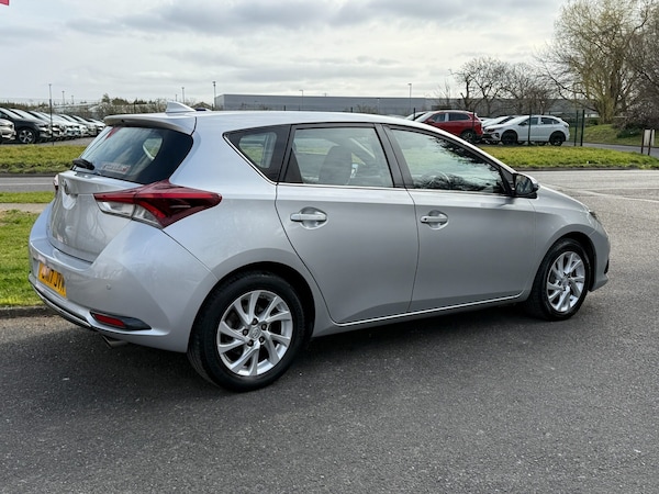 Used Toyota Auris 2017 for sale - 74816784: Photo 6