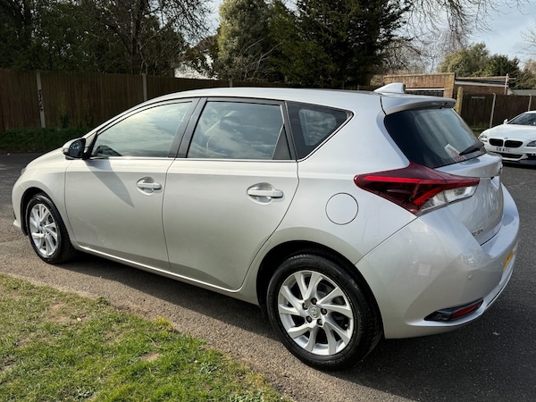 Used Toyota Auris 2017 for sale - 74816784: Photo 8