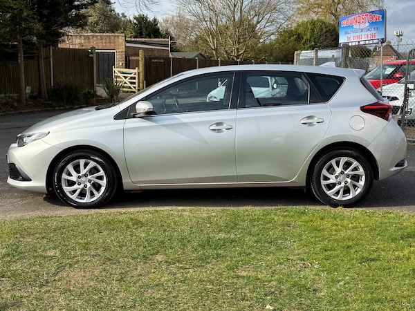 Used Toyota Auris 2017 for sale - 74816784: Photo 9