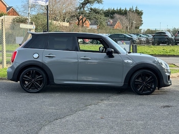 Used MINI Hatch 2020 for sale - 77579672: Photo