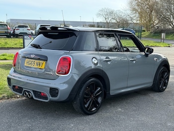 Used MINI Hatch 2020 for sale - 77579672: Photo