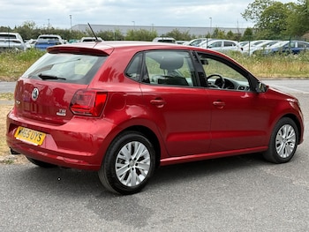 Used Volkswagen Polo 2015 for sale - 79273730: Photo