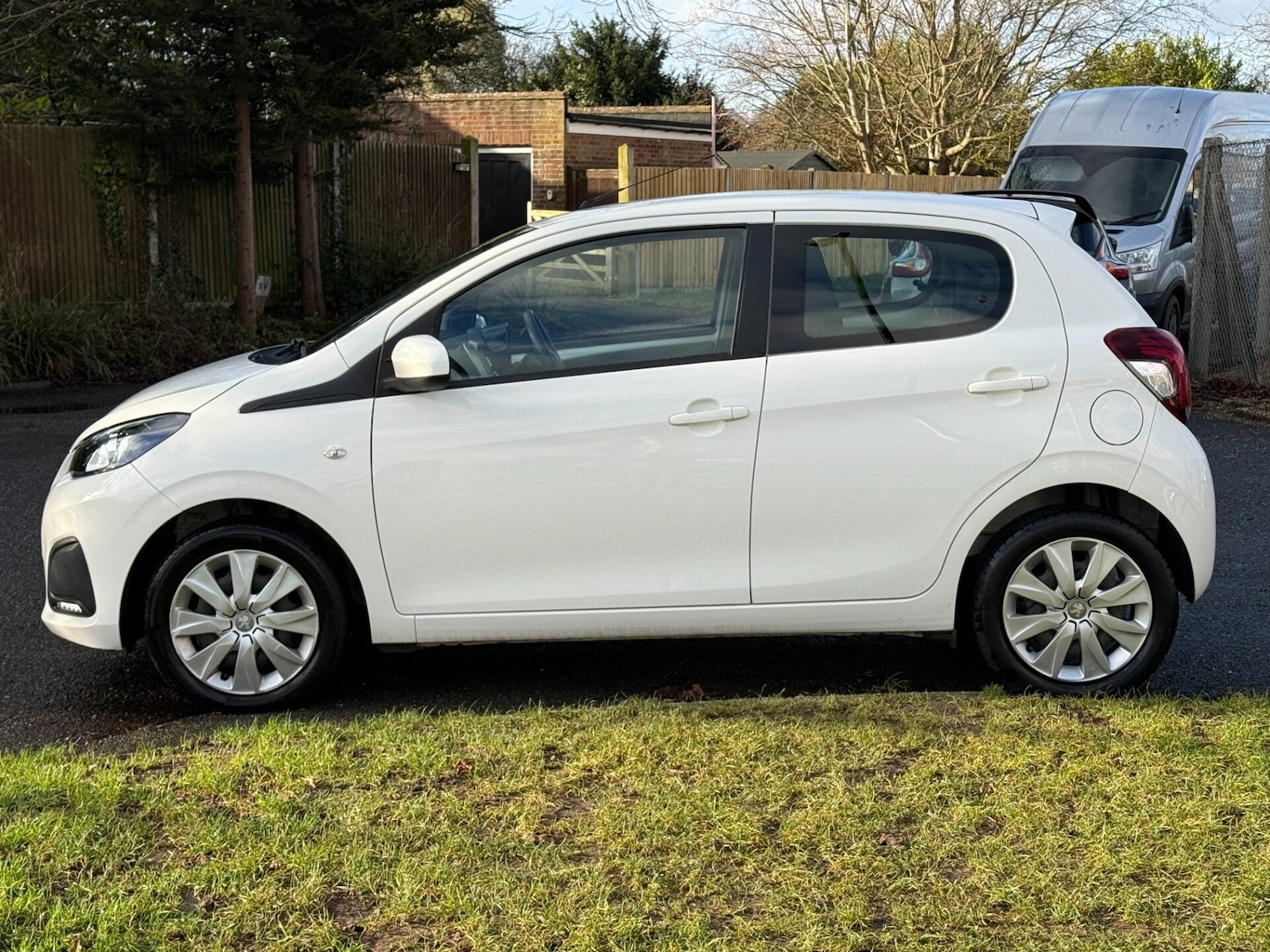 Used Peugeot 108 2017 for sale - 77260968: Photo 7
