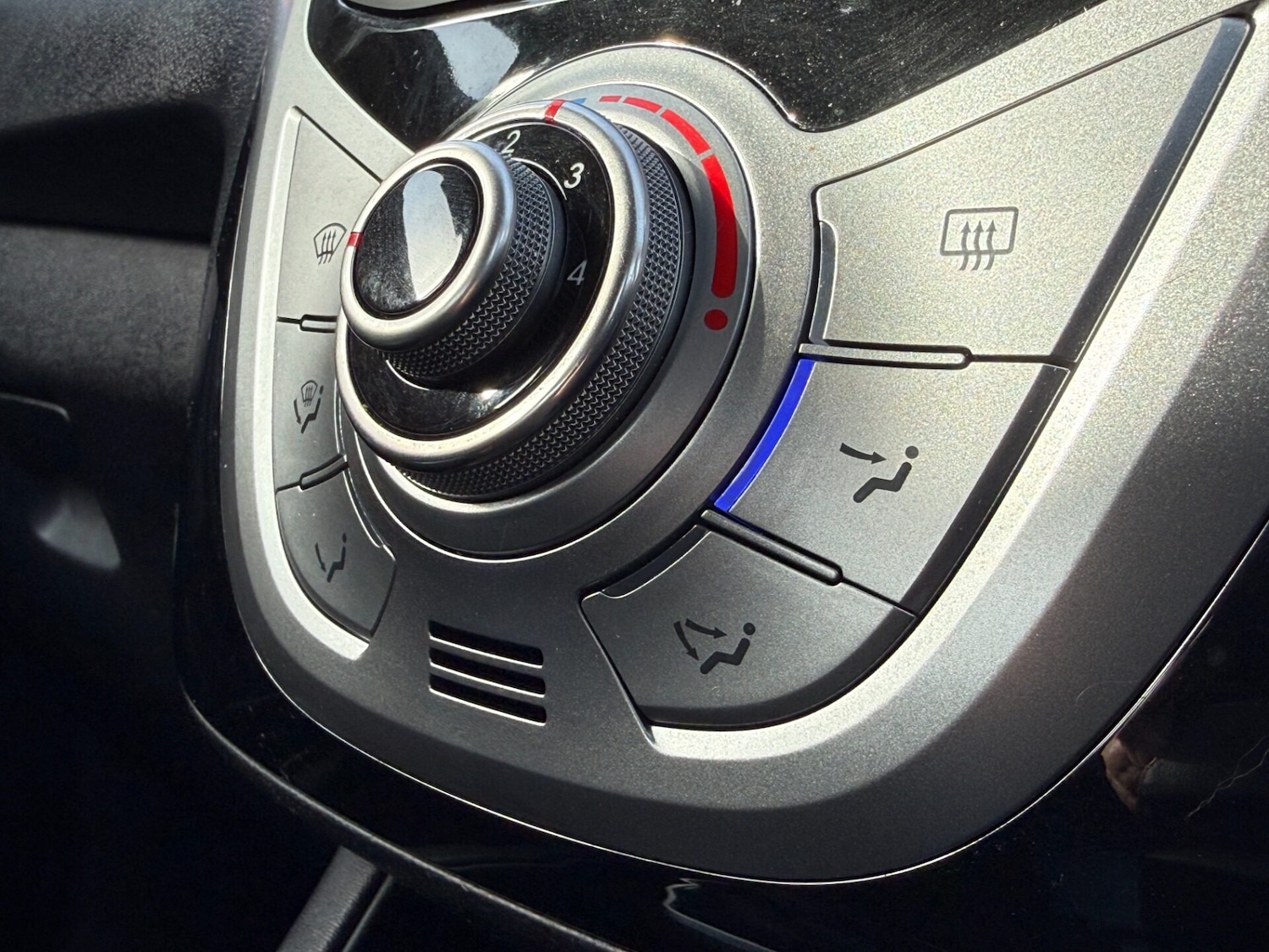 Used Hyundai Ix20 2016 for sale - 77917392: Photo 25