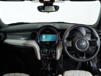 Used MINI Hatch 2023 for sale - 76982287: Photo