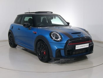 Used MINI Hatch 2023 for sale - 76981431: Photo
