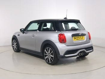 Used MINI Hatch 2023 for sale - 79098311: Photo
